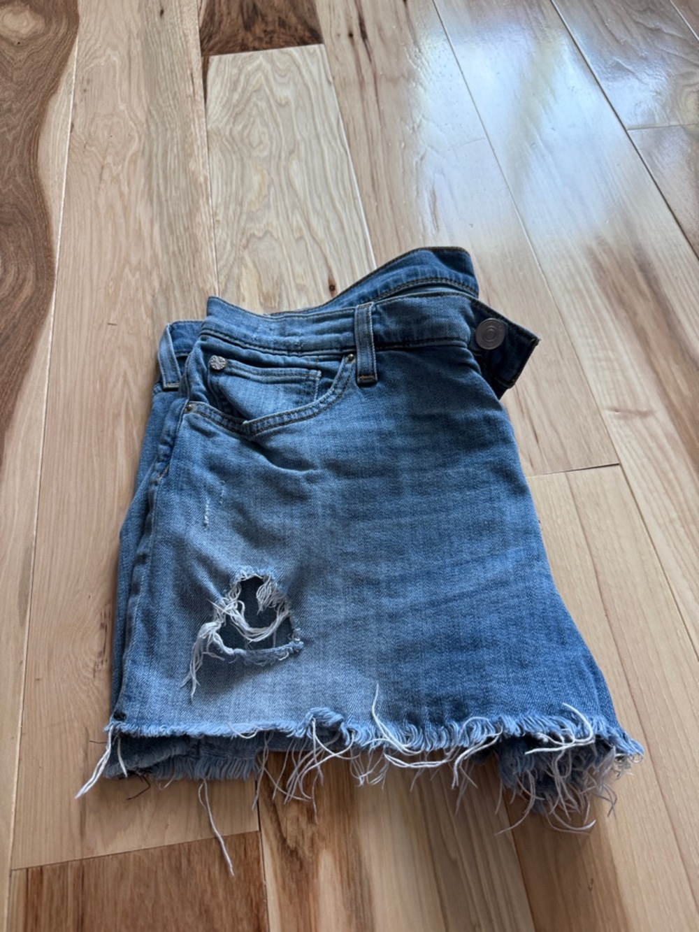 Hudson Jeans Light Blue Distressed Frayed Hem Denim Shorts - Picture 8 of 9